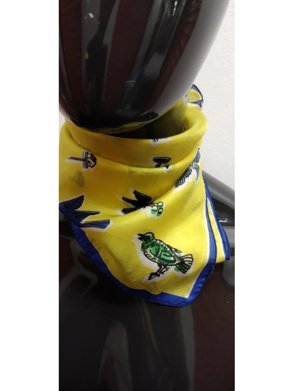 Vintage 1950s Pure Silk Handkerchief Birds Scarf TRI COLOR BIRDIES Rockabilly